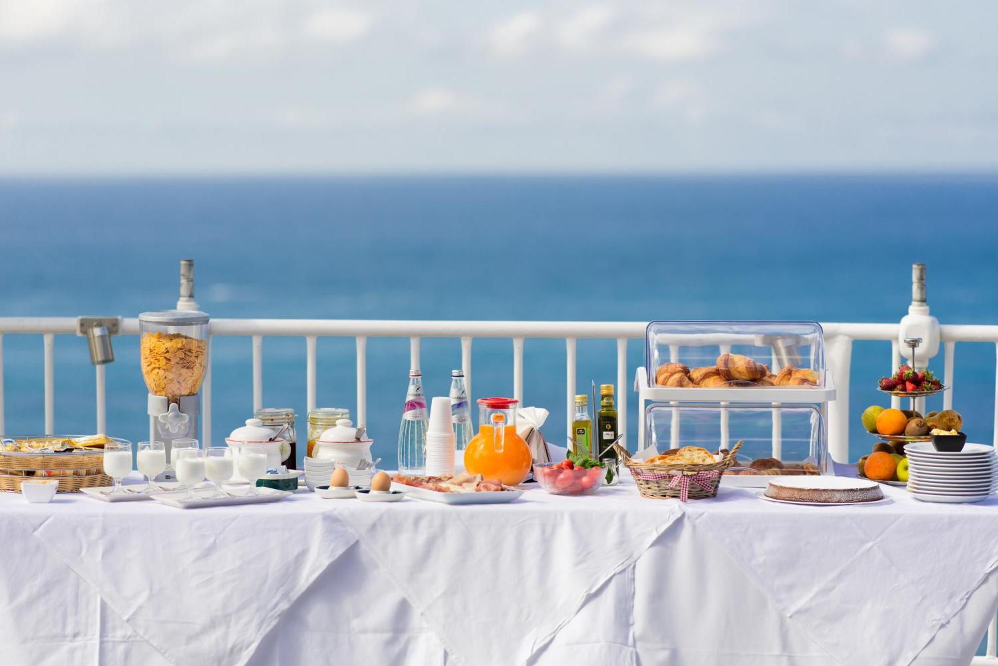Hotel Villa Sirena Sant'Angelo  Dış mekan fotoğraf