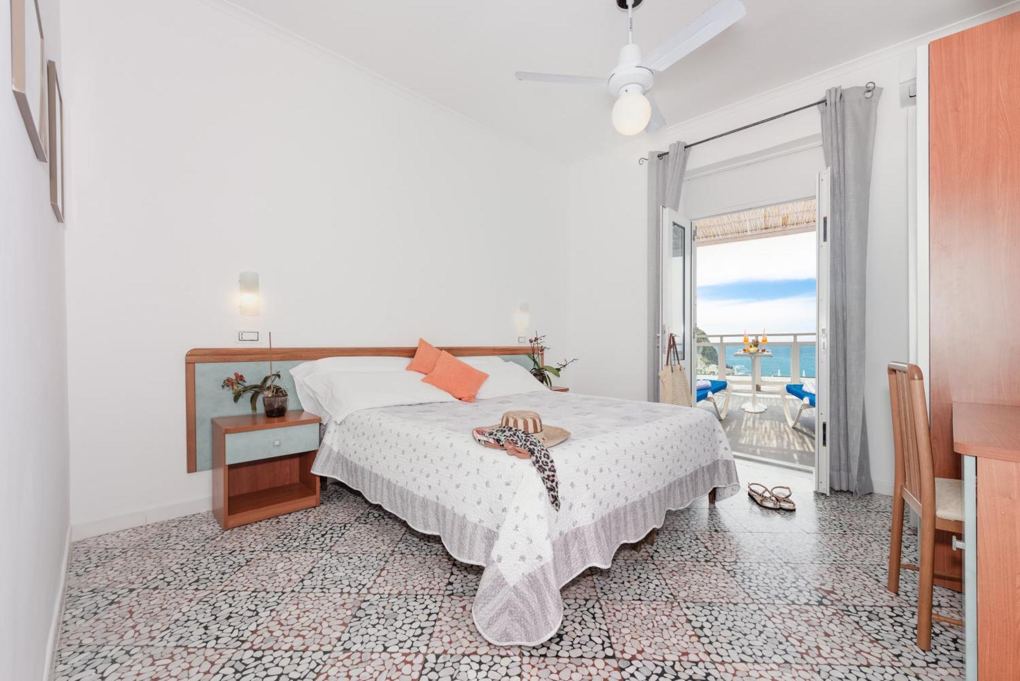 Hotel Villa Sirena Sant'Angelo  Dış mekan fotoğraf